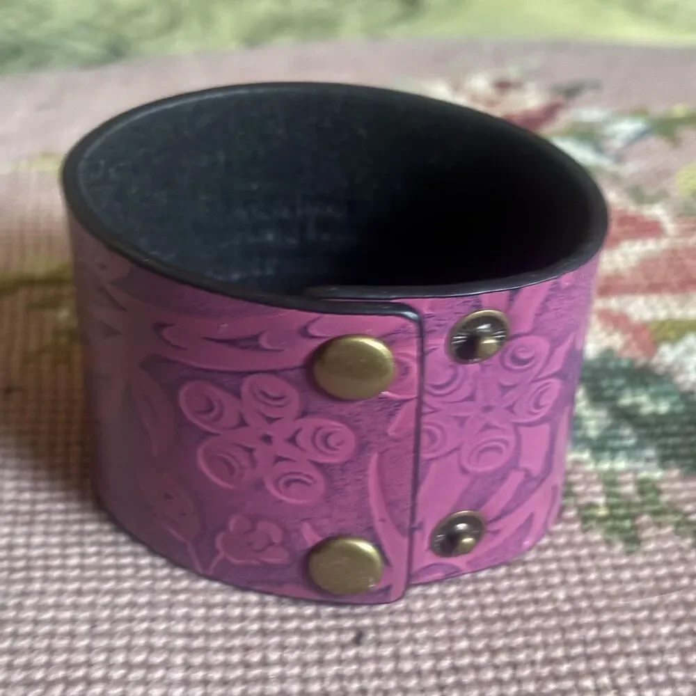 NW Coast Salish Pink Leather Cuff Bracelet Hummingbird Simone Diamond Tooled